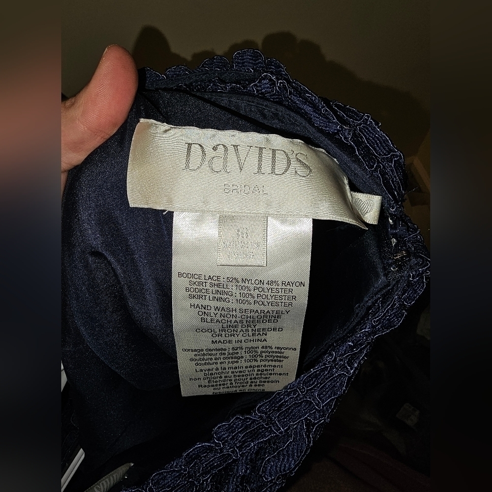 David's Bridal Navy Blue 3/4 Sleeve Lace Floor Length Gown Size 16 - Picture 2 of 5